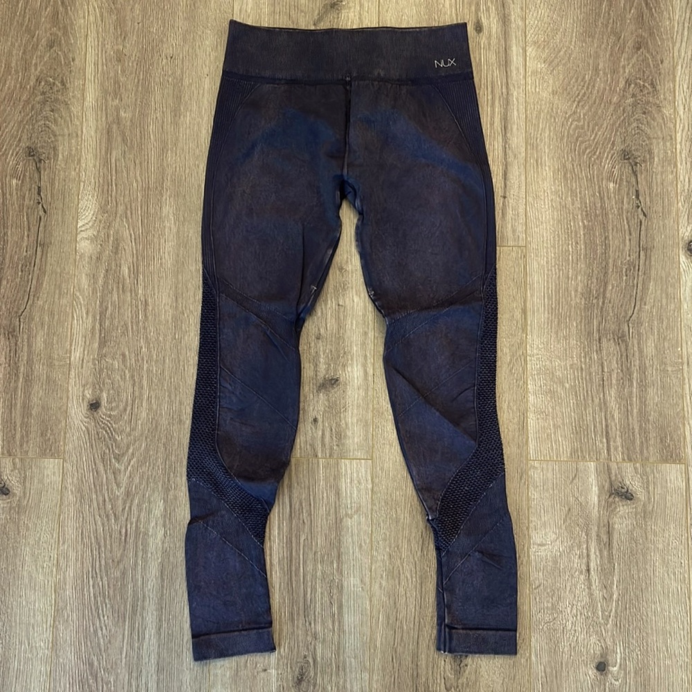 NUX Black Wash Leggings Barely Worn!
